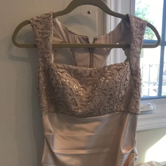 Elegant Beige Cocktail Dress - Size 6 - Picture 1 of 6
